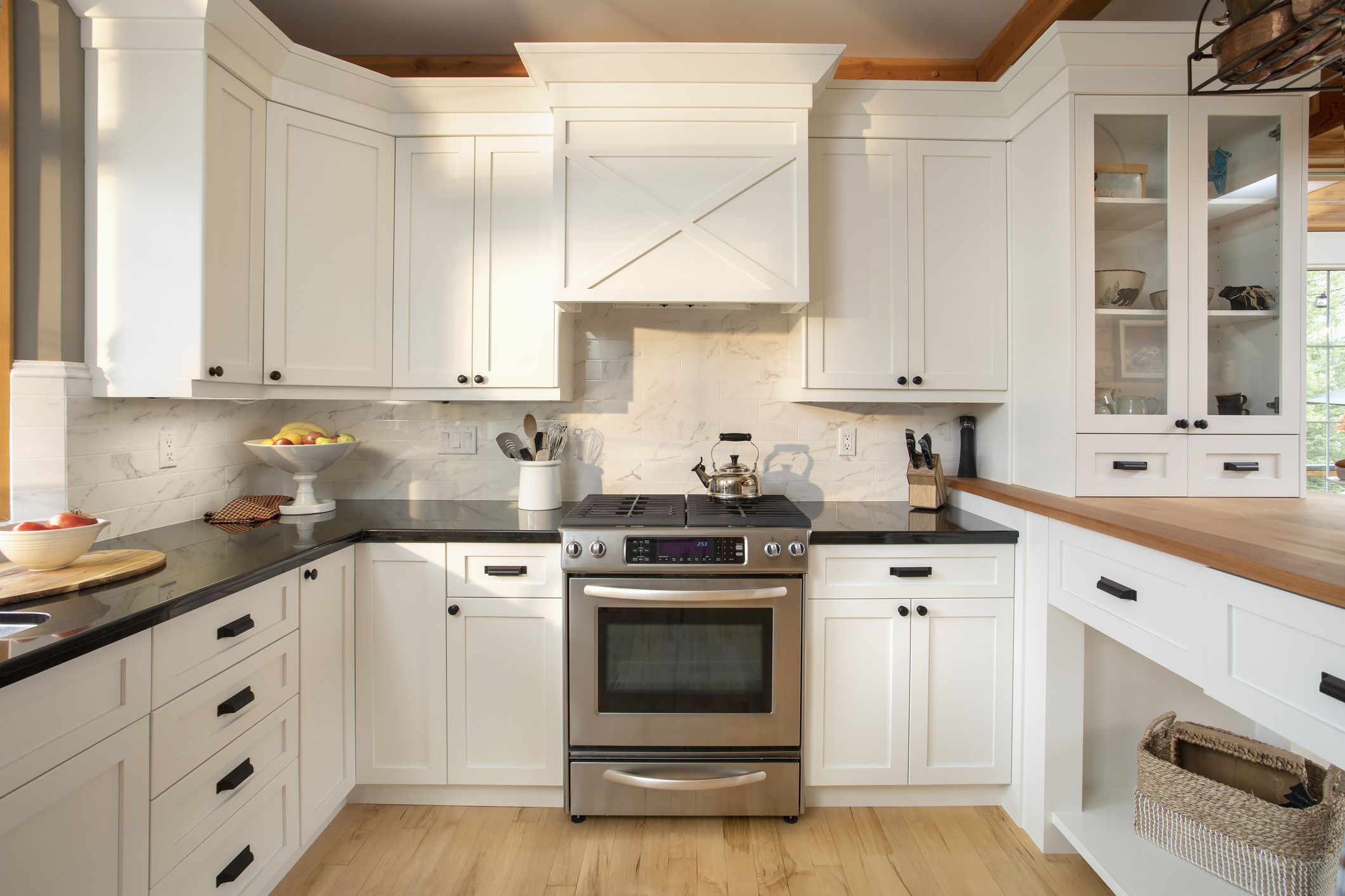 Custom Kitchen Cabinets in Mississauga 2021 | Unica Concept